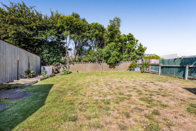 Photo of property in 4 Meredith Street, Patea, 4520