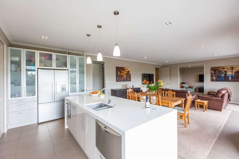 Photo of property in 26 Moore Street, Hillcrest, Auckland, 0627