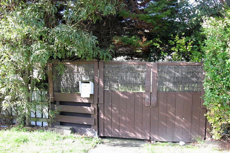 Photo of property in 168 Wellington Road, Wainuiomata, Lower Hutt, 5014