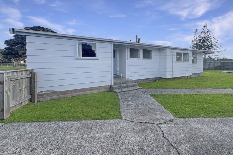 Photo of property in 27 Morgan Crescent, Levin, 5510