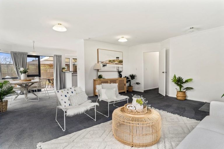 Photo of property in 11 Reef Avenue, Papamoa Beach, Papamoa, 3118