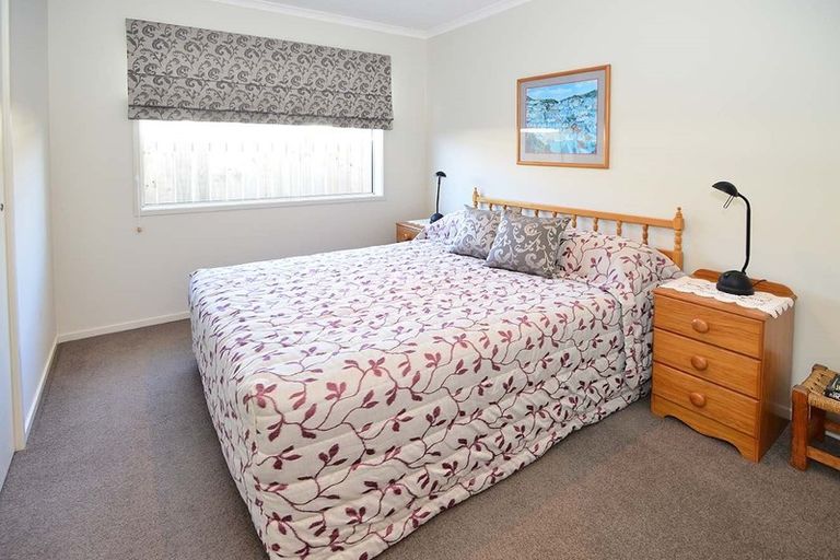 Photo of property in 44 Hatton Road, Orewa, 0931