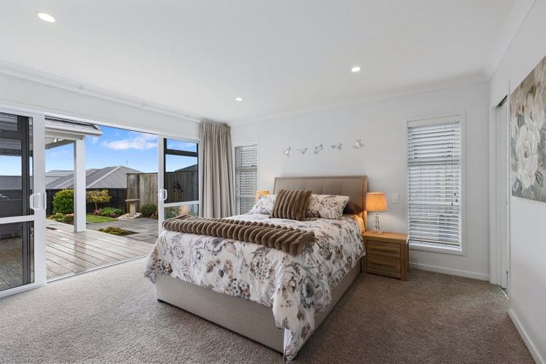 Photo of property in 31 Benmore Crescent, Pyes Pa, Tauranga, 3112