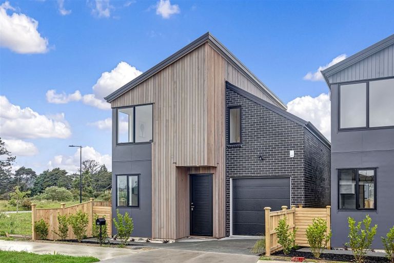 Photo of property in 16 Zadar Street, Kumeu, 0810