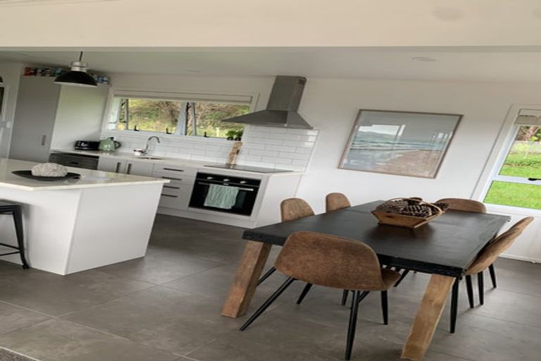 Photo of property in 70 Upper Whangateau Road, Big Omaha, 0985