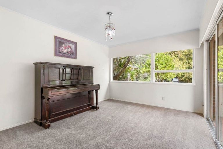 Photo of property in 1230 Alfriston Road, Alfriston, Manurewa, 2576