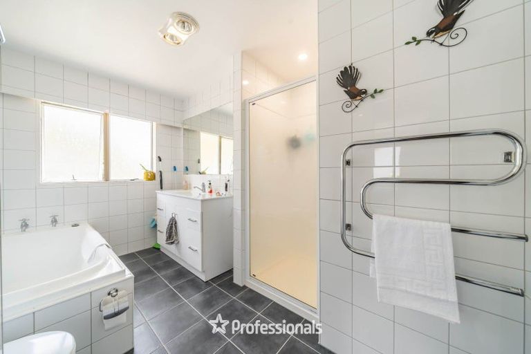 Photo of property in 3 Utah Grove, Totara Park, Upper Hutt, 5018