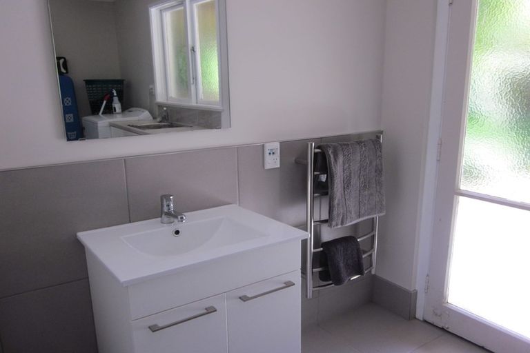 Photo of property in 104 Washington Avenue, Brooklyn, Wellington, 6021