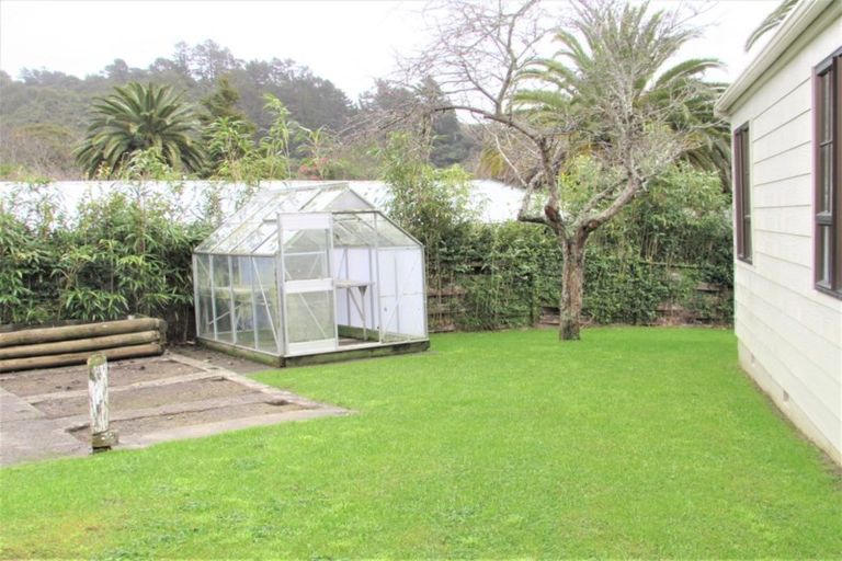 Photo of property in 414 Stokes Valley Road, Stokes Valley, Lower Hutt, 5019