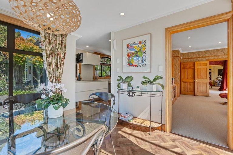 Photo of property in 12a Tamati Place, Merrilands, New Plymouth, 4312