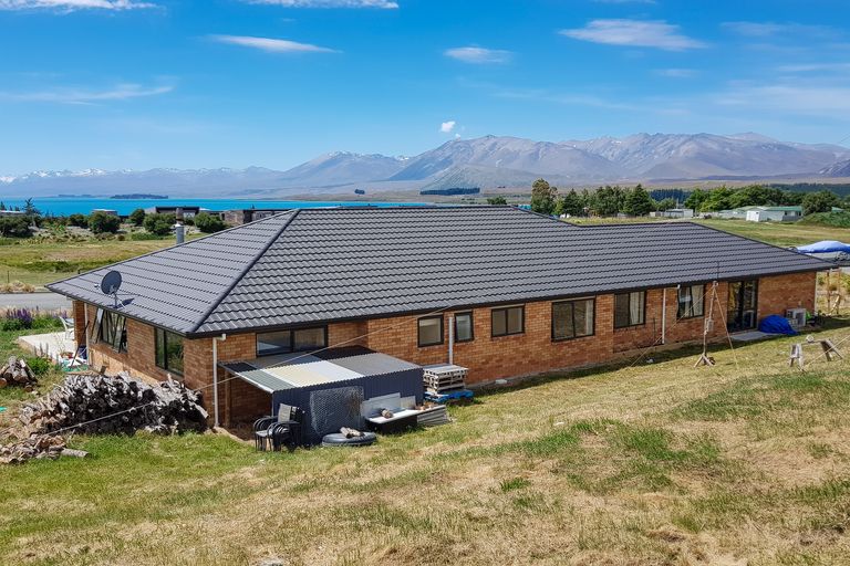 Photo of property in 33 D'archiac Drive, Lake Tekapo, 7999