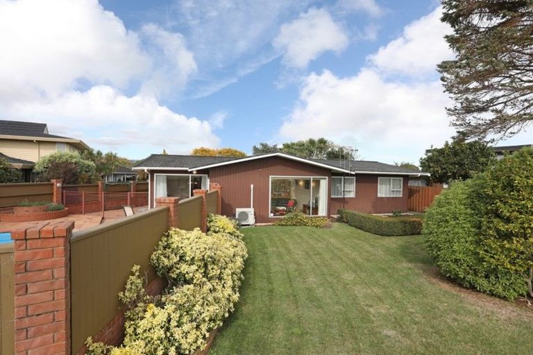 Photo of property in 10 Wallace Place, Hokowhitu, Palmerston North, 4410