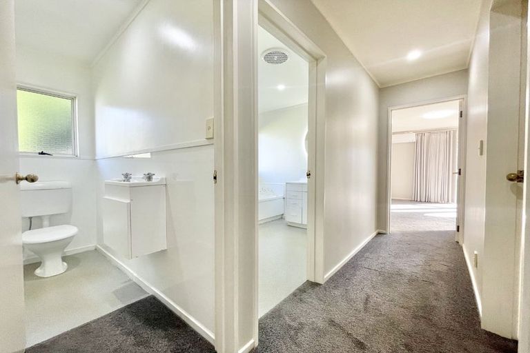 Photo of property in 26 Dale Road, Whenuapai, Auckland, 0618
