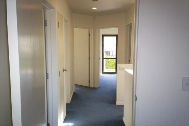 Photo of property in 7/3 Orwell Road, Greenhithe, Auckland, 0632