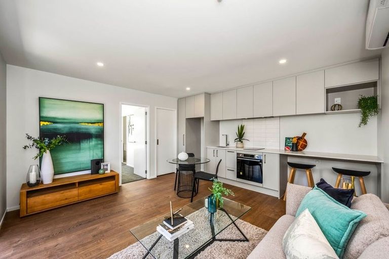 Photo of property in 4 Manaakitia Road, Karaka, 2124