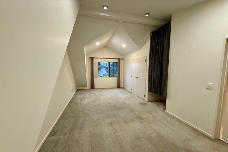Photo of property in 2c Glen Road, Ranui, Auckland, 0612