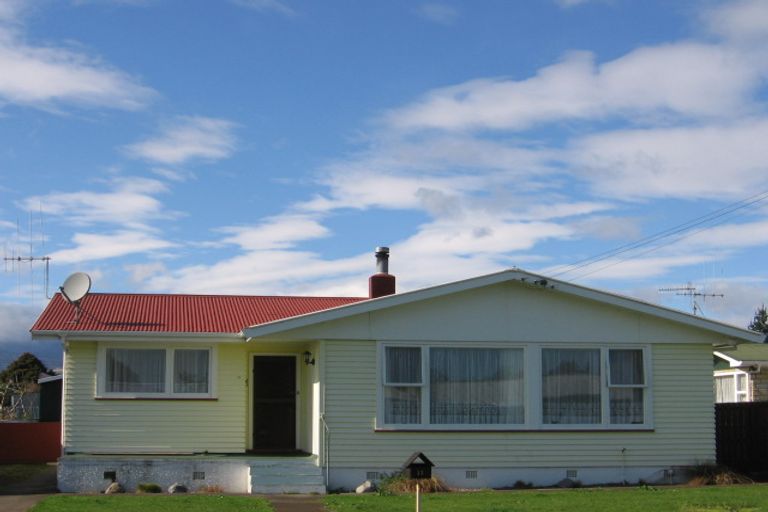 Photo of property in 11 Armagh Street, Levin, 5510