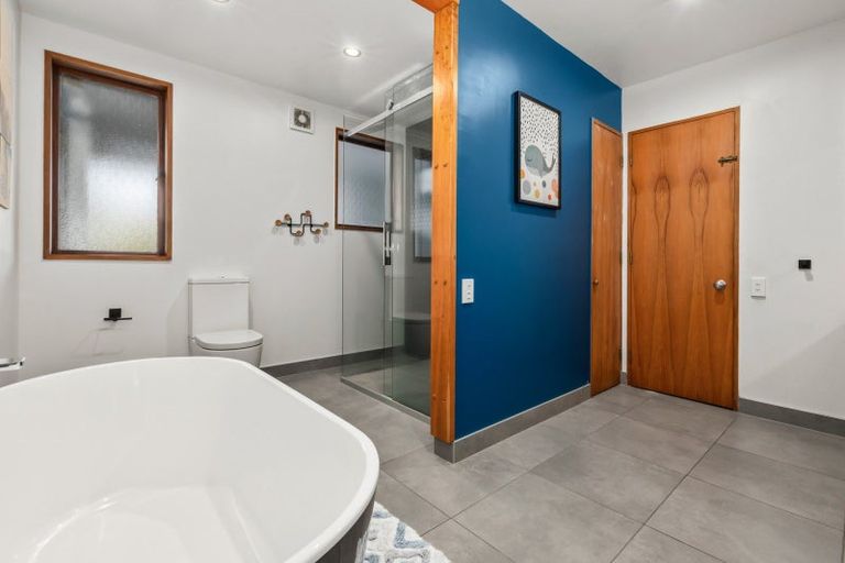 Photo of property in 7 Ayr Place, Papakowhai, Porirua, 5024