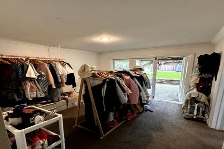 Photo of property in 192 Sutherland Road, Lyall Bay, Wellington, 6022