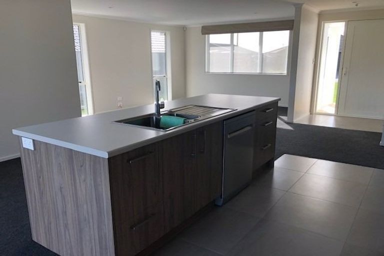 Photo of property in 31 Pioneer Crescent, Omokoroa, 3114