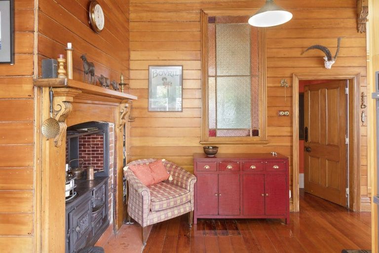 Photo of property in 86 Colombo Street, Beckenham, Christchurch, 8023