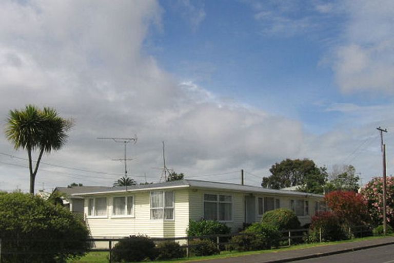 Photo of property in 2 Parry Road, Mount Wellington, Auckland, 1062