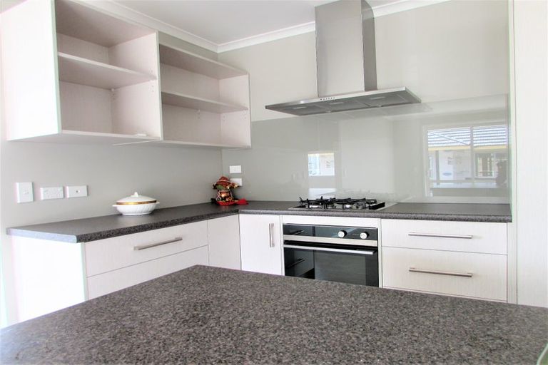 Photo of property in 17 Poulson Grove, Trentham, Upper Hutt, 5018