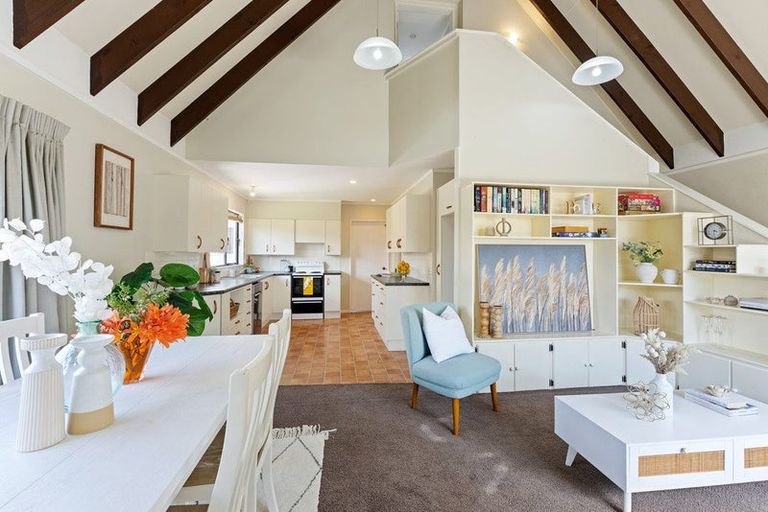 Photo of property in 25 Tobys Way, Waikanae Beach, Waikanae, 5036