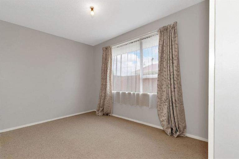 Photo of property in 1/9 Castile Place, Belfast, Christchurch, 8051