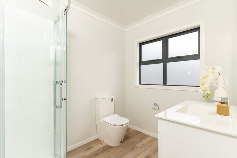 Photo of property in 20b Korau Grove, Stokes Valley, Lower Hutt, 5019