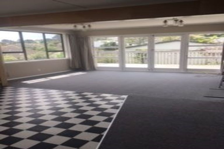 Photo of property in 3 Chaffey Crescent, Titahi Bay, Porirua, 5022