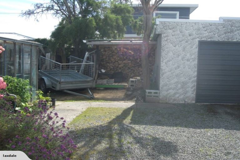 Photo of property in 211 Conyers Street, Strathern, Invercargill, 9812