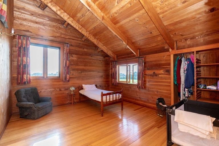 Photo of property in 240 Te Pahu Road, Te Pahu, 3285