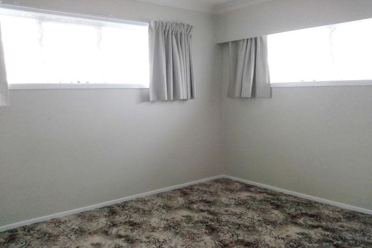 Photo of property in 129 Miranda Street, Stratford, 4332