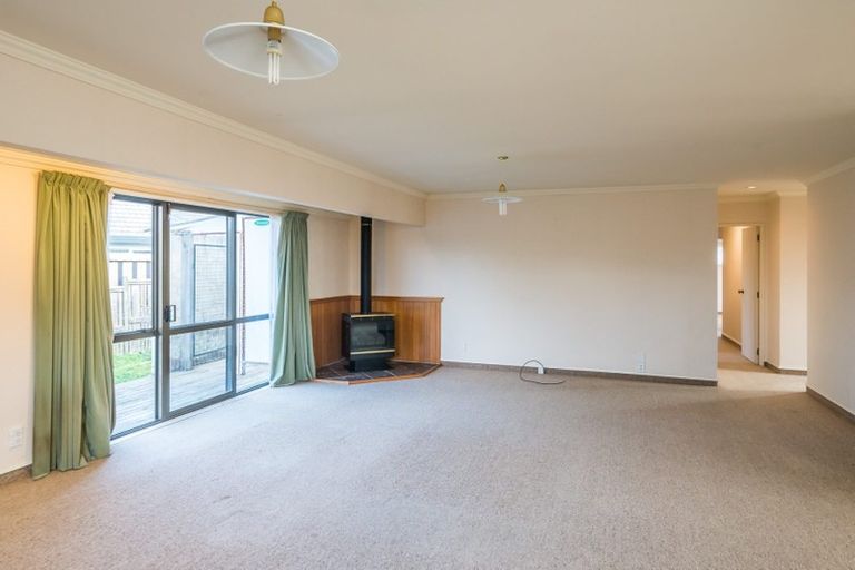 Photo of property in 10 Saint James Court, Paraparaumu, 5032