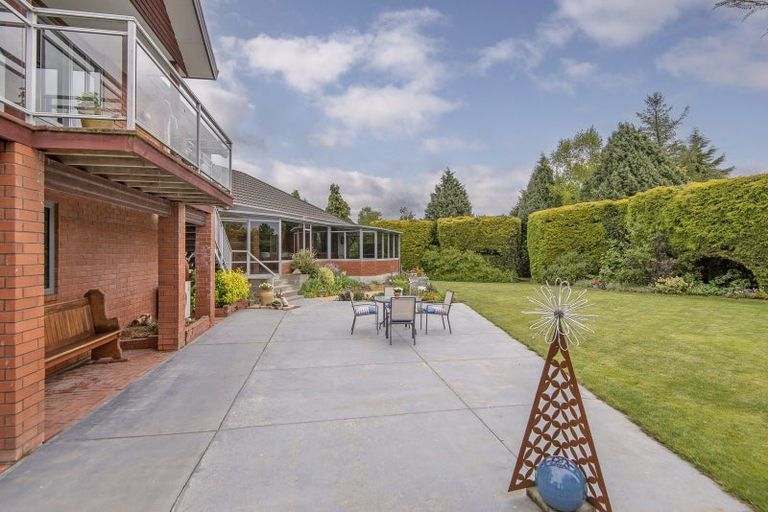 Photo of property in 77 Horndon Street, Darfield, 7571