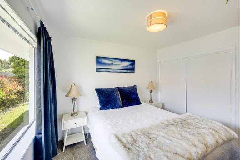 Photo of property in 2 Fern Grove, Taradale, Napier, 4112