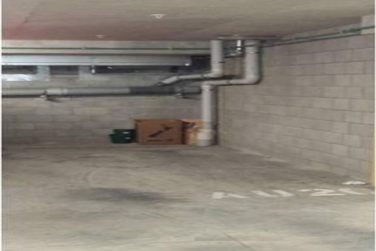 Photo of property in 1f/136 Stancombe Road, Flat Bush, Auckland, 2016