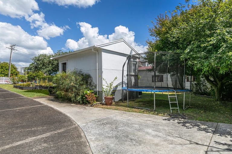 Photo of property in 40 Glenorchy Street, Glen Eden, Auckland, 0602