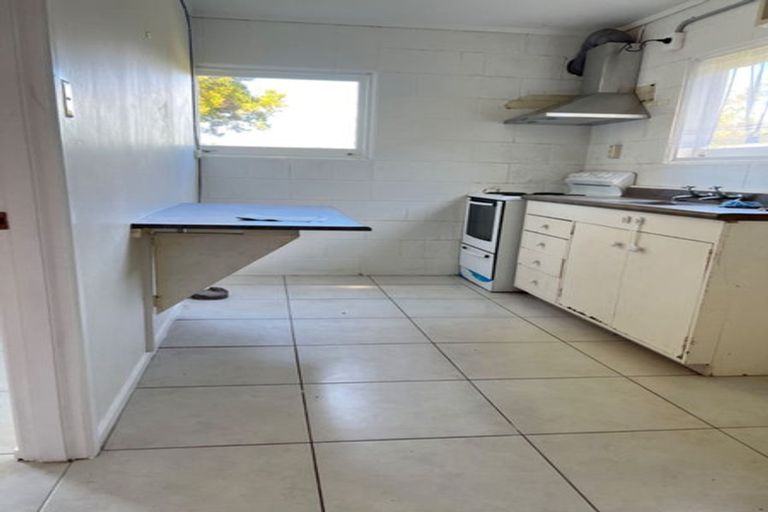 Photo of property in 4 Colin Wild Place, Glenfield, Auckland, 0629