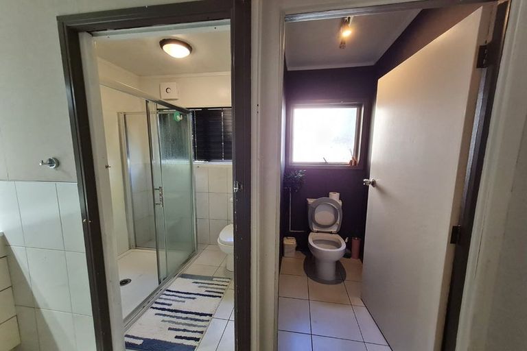 Photo of property in 1/103 Carlisle Road, Torbay, Auckland, 0632