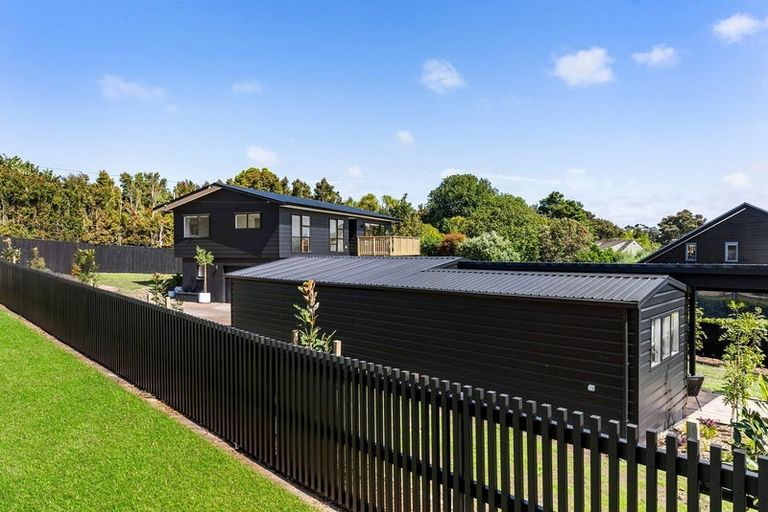 Photo of property in 1 Tauhinu Road, Greenhithe, Auckland, 0632