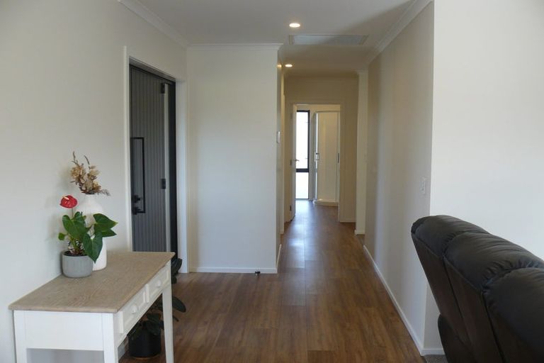 Photo of property in 23 Louden Place, Wakefield, 7025