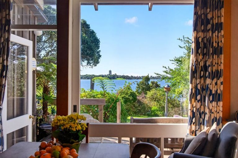 Photo of property in 7-9 Lake View Road, Takapuna, Auckland, 0622