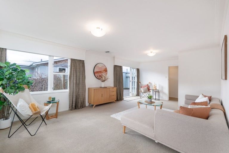 Photo of property in 10 Matuku Street, Heretaunga, Upper Hutt, 5018