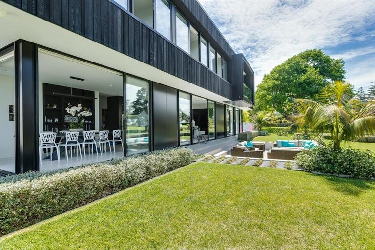 Photo of property in 36 Oceania Place, Mellons Bay, Auckland, 2014