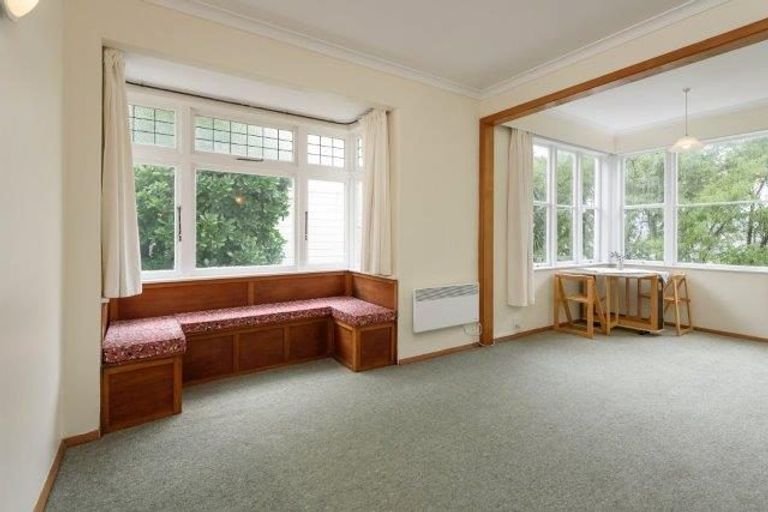 Photo of property in 43 Grant Road, Thorndon, Wellington, 6011