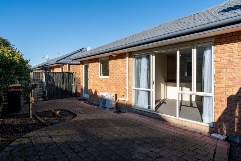 Photo of property in 126 Clarence Street, Riccarton, Christchurch, 8011