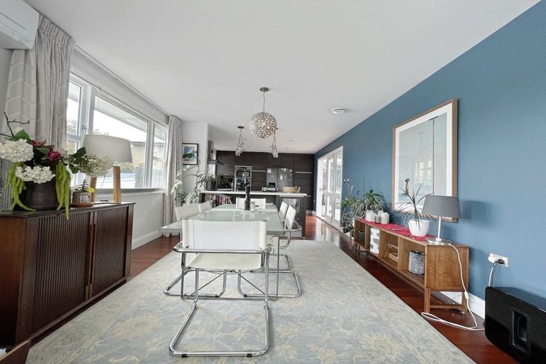 Photo of property in 95 Beazley Avenue, Paparangi, Wellington, 6037