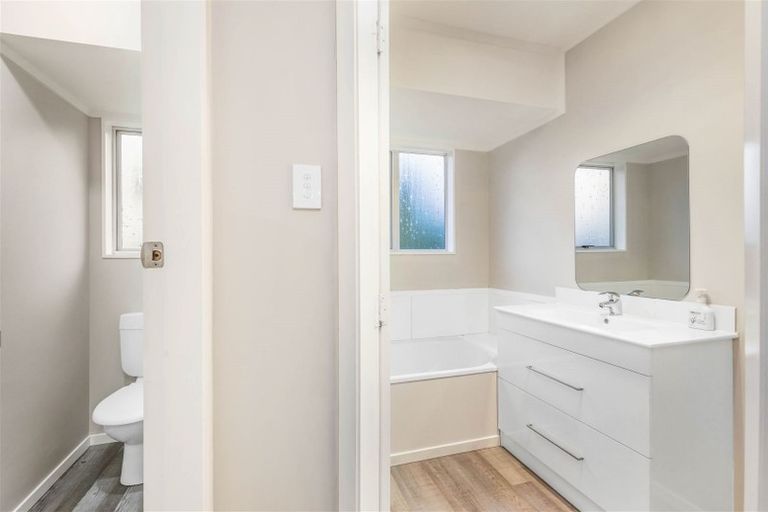 Photo of property in 58a Alison Street, Hamilton Lake, Hamilton, 3204